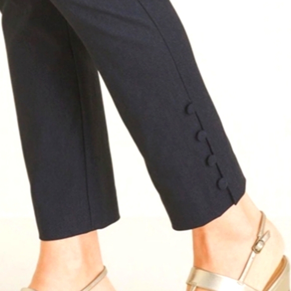 NEW! CHICO'S So Slimming Bridgitte Button Hem Ankle Pull On Pants. - Picture 3 of 12